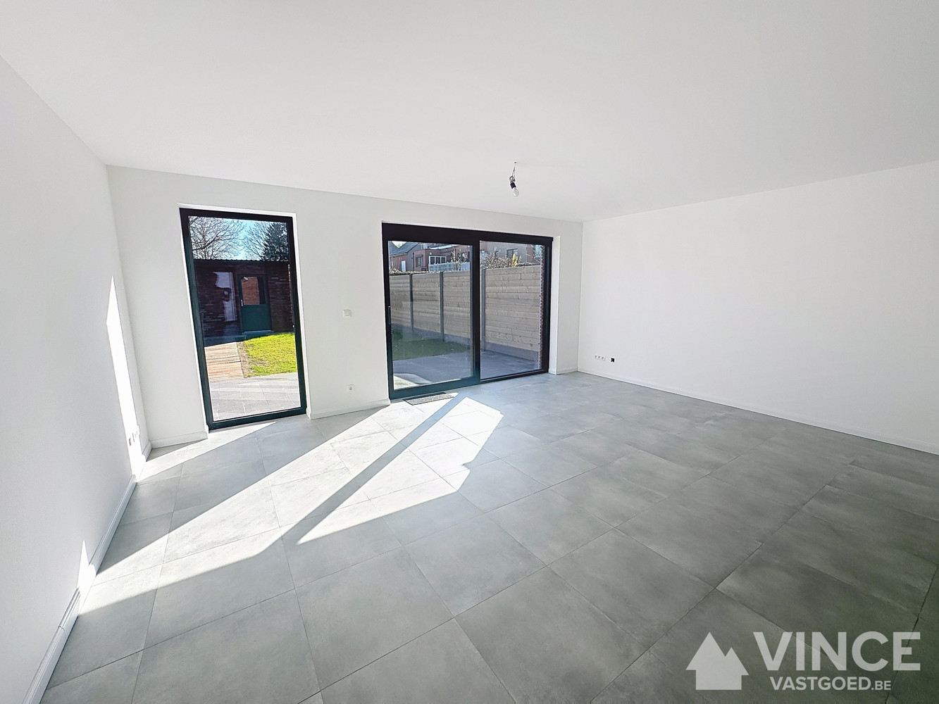 Nagelnieuwe woning met 3 slaapkamers in rustige wijk - foto 2