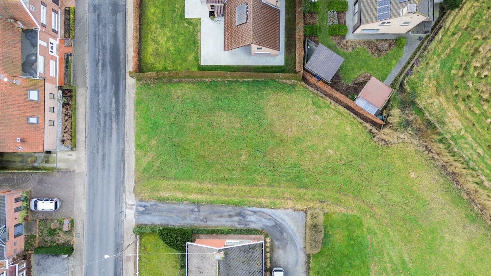 Mooi perceel bouwgrond (590 m²) op topligging in Torhout. - foto 2