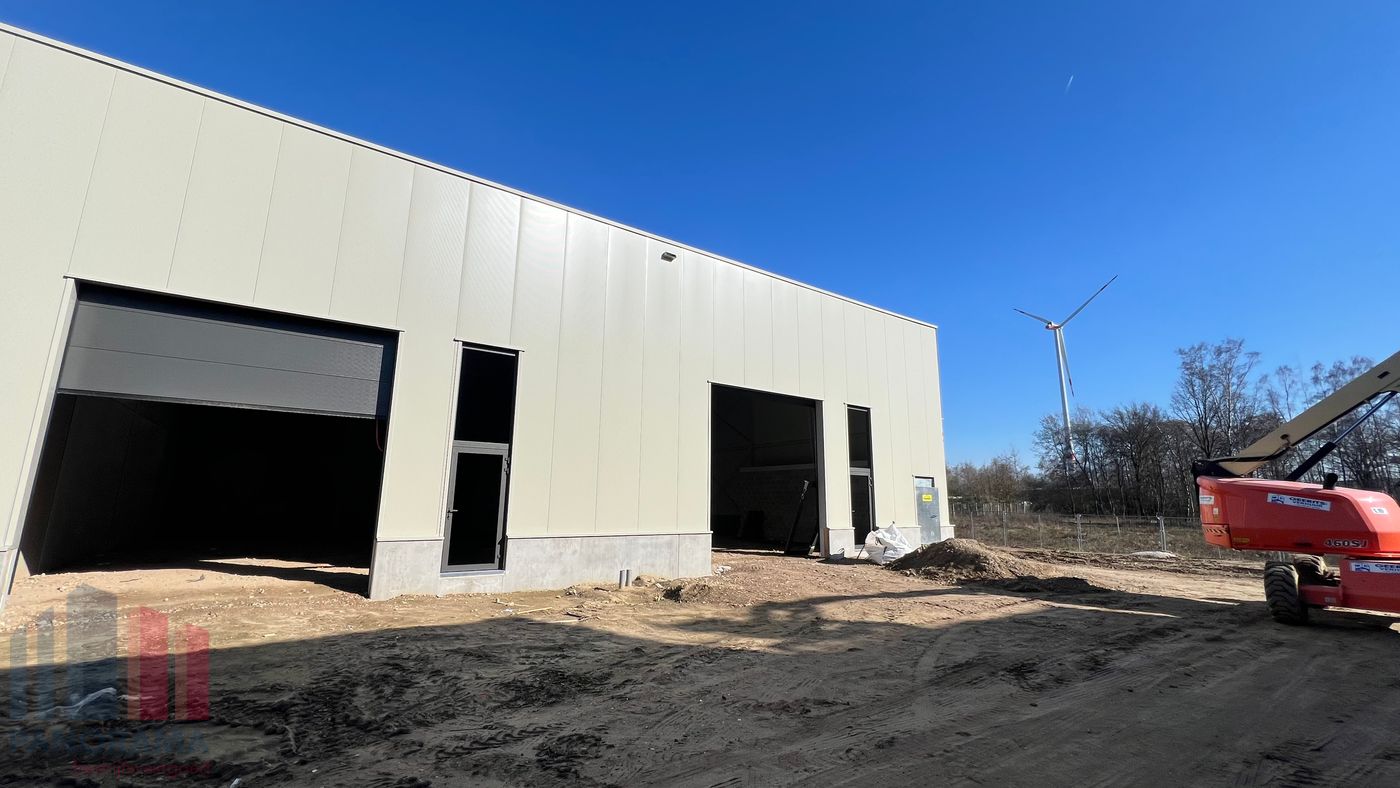 Newly built SME unit of 205 m² in a strategic location - photo 3