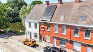 Welkom in deze instapklare woning in het centrum van Roeselare! Gelegen op wandelafstand van winkels, scholen en het charmante Geitenpark!Bij het...