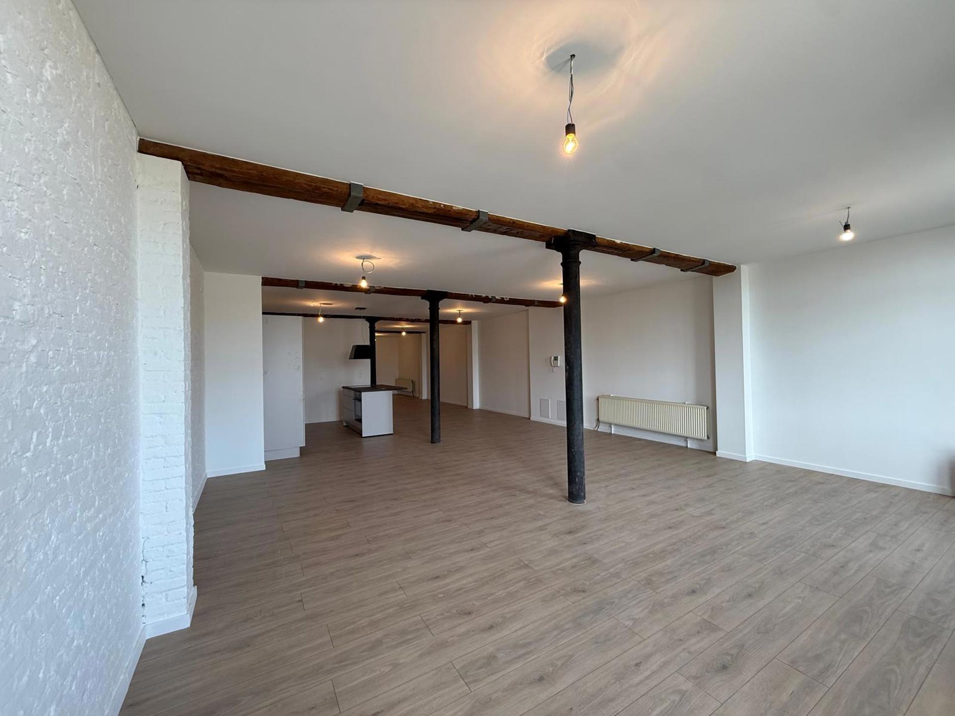 Appartement à louer à Anvers avec 2 chambres - photo 2