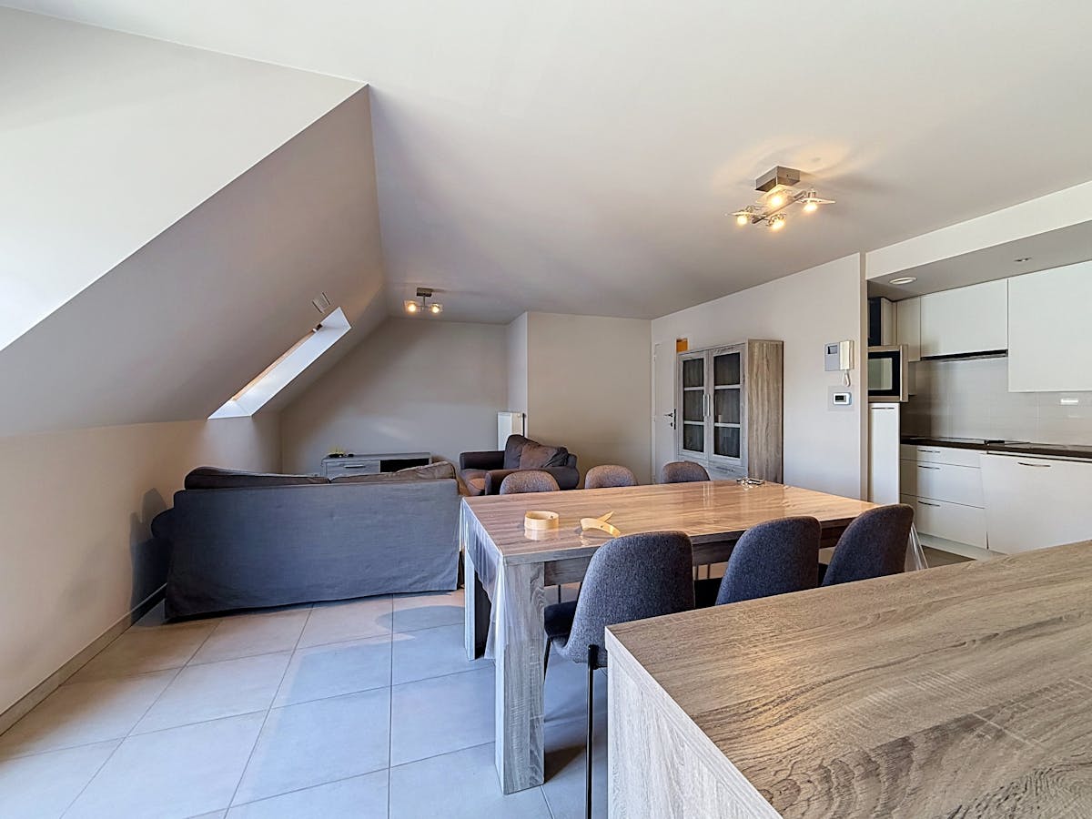 Leuk gemeubileerd duplexappartement te huur in Waregem! - foto 4