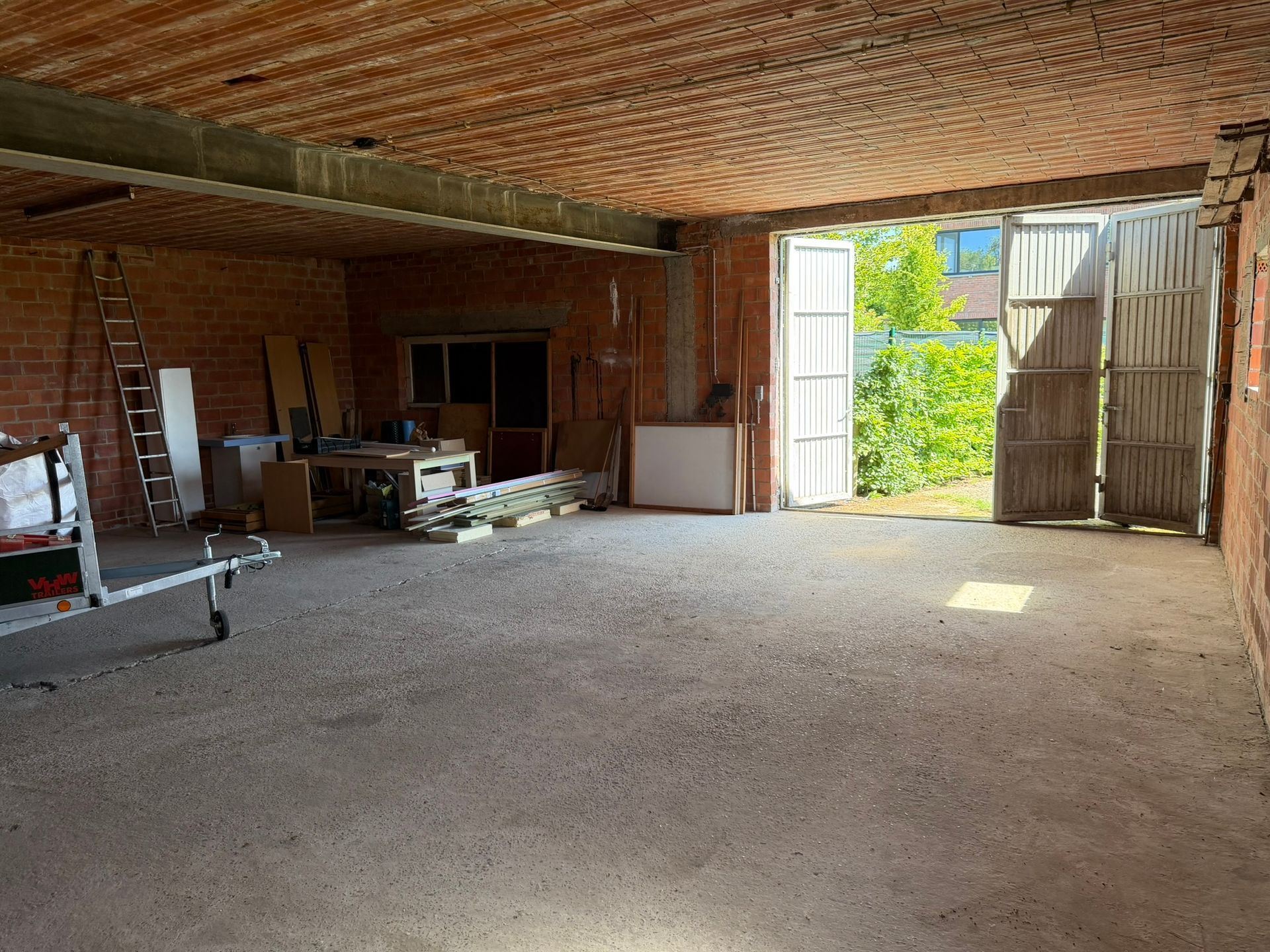 Ruime opslagruimte 103m² - foto 5