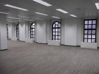 Het gebouw ligt in de prestigieuze wijk Palais Royal, naast de Grote Markt, het Koninklijk Park en de kathedraal Sainte-Gudule. Het is...