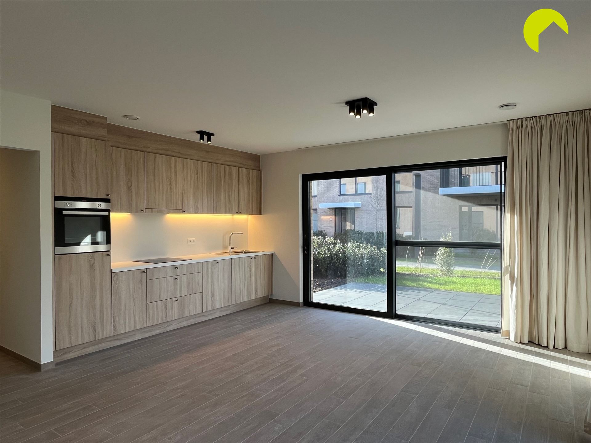 Appartement rez-de-chaussée - photo 3