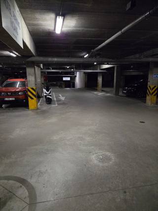 Ondergrondse autostaanplaats Stadskern LeuvenIn het centrum van Leuven, namelijk in de Tiensestraat verkopen wij een ondergrondse autostaanplaats.De...