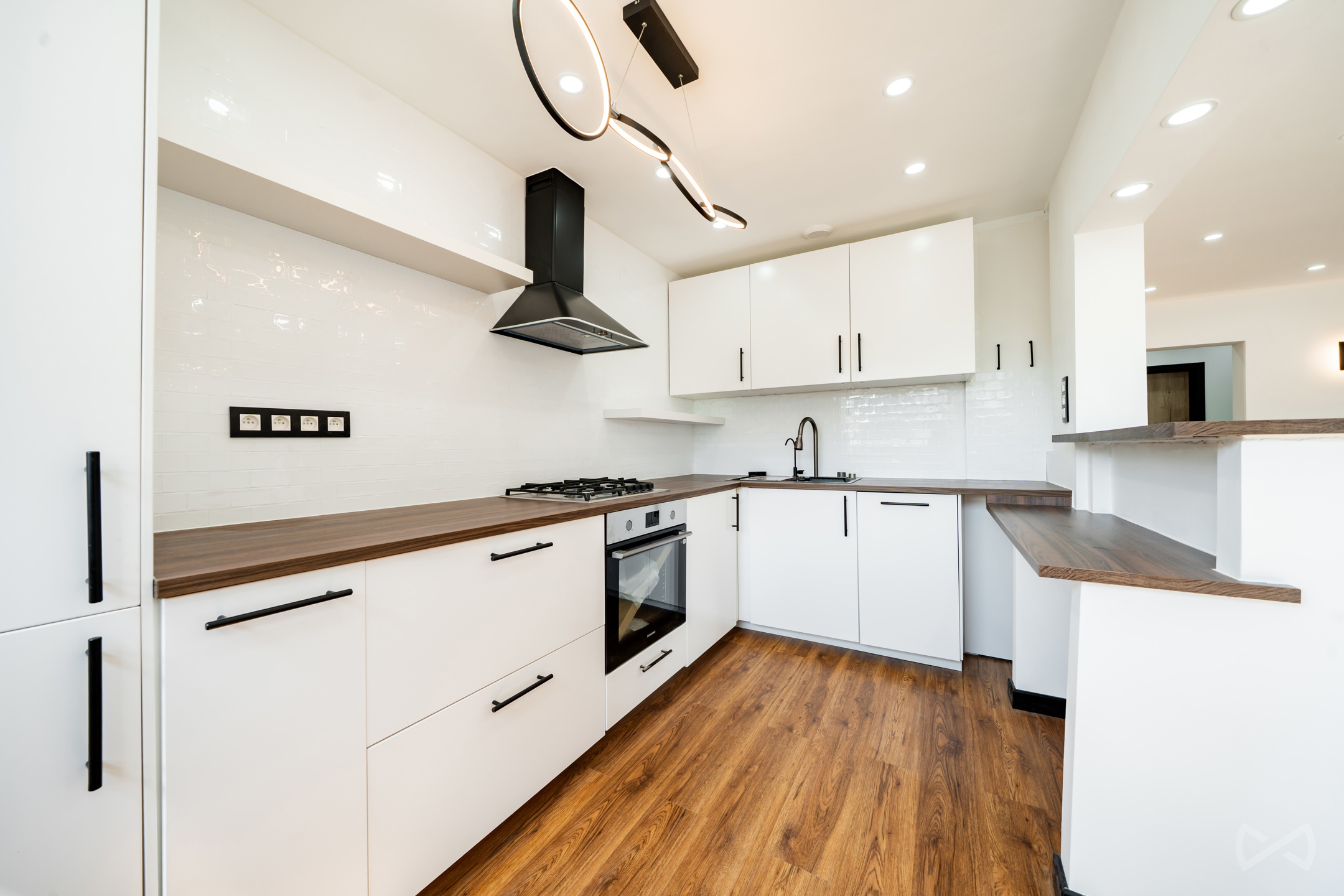 Anderlecht - Schitterend, volledig gerenoveerd appartement - foto 4