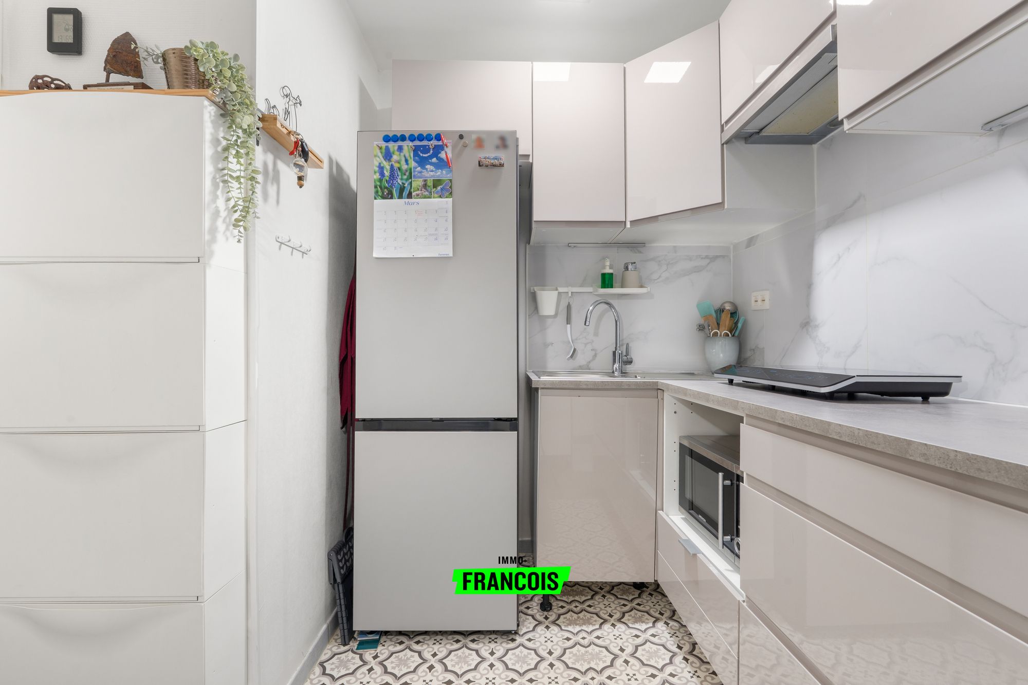 Instapklare en lichtrijke studio met ruim terras en EPC B in Blankenberge - foto 5