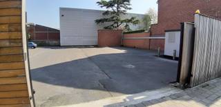 Deze autostaanplaatsen worden u te huur aangeboden en zijn gelegen in de Hugo Verrieststraat, nabij het centrum van Roeselare.Deze private...