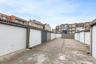 Blankenberge: Garagebox te koopIn de L. Nuytemanslaan 4 vinden we deze garagebox te koop. Deze is gelegen op wandelafstand van de Zeedijk. *...