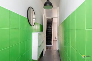 Charmante woning (125 m²) met 4 slaapkamers in Antwerpen (2020). Je woont hier in een doodlopend woonerf, waardoor het hier ondanks de centrale...