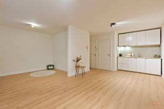  Studio récemment rénové à proximité de la place St-Pieters à Gand Ce studio prêt à l'emploi est situé au rez-de-chaussée de la résidence Campus,...