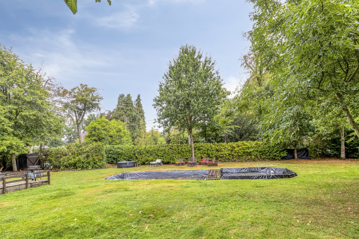 Unieke kans op een riant perceel van 3.180 m² te Aalter! - foto 4