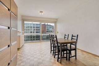 Gemeubelde studio op de 5e verdieping met prachtig zicht over Antwerpen. In de directe nabijheid van deze bruisende buurt bevinden zich De Meir en...