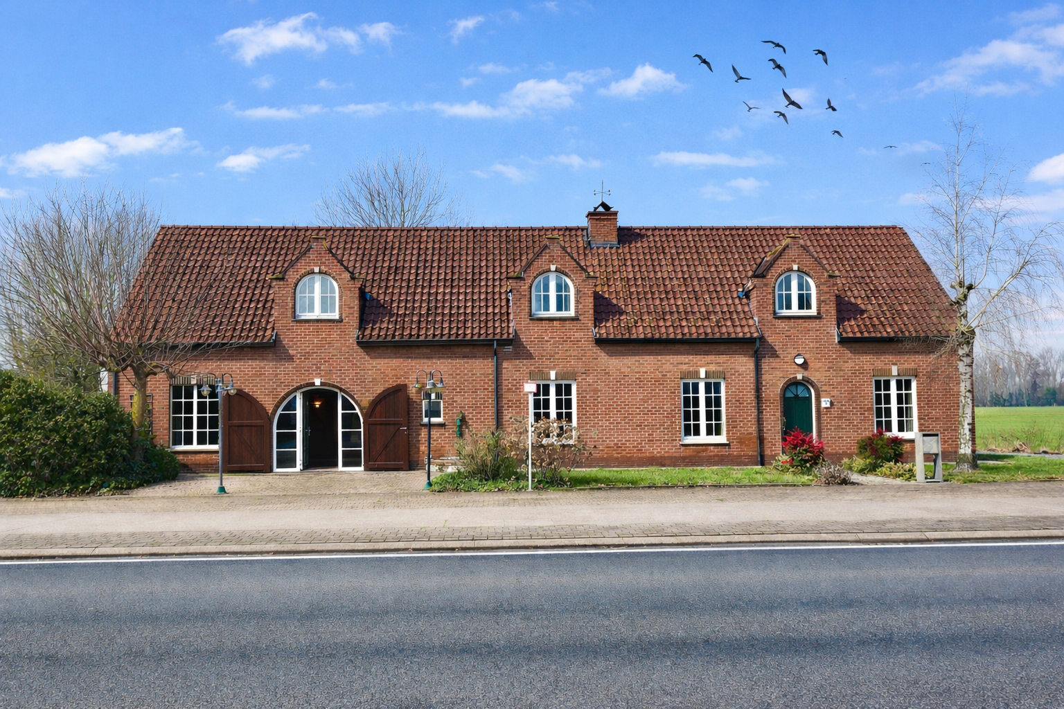 Handelspand met woonst, prof keuken, terrassen, tuin en gar voor 559.000 EUR - foto 3