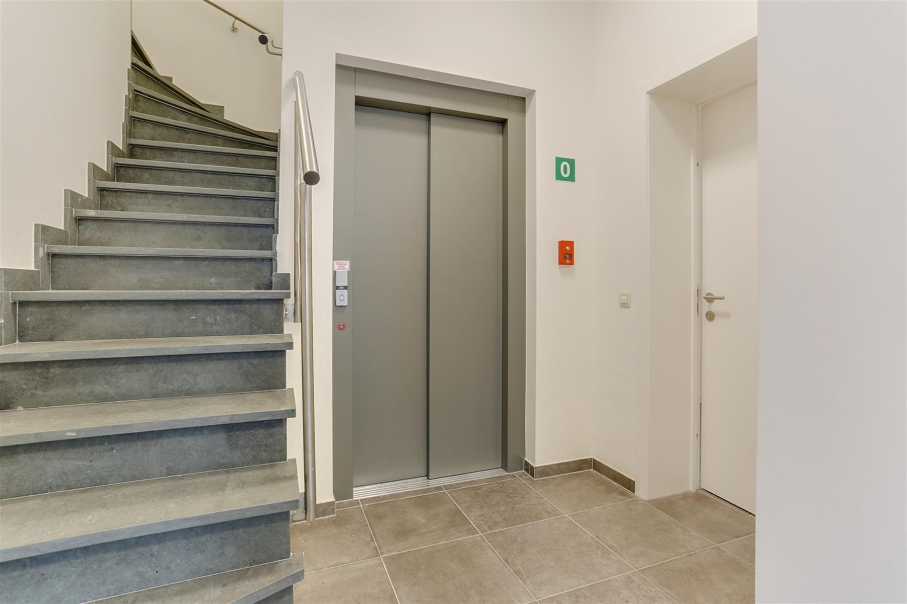 Modern 2-slk. app. met Z-gericht terras en autostaanplaats - foto 2