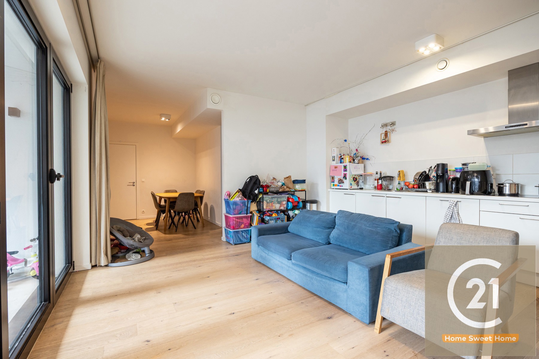 Appartement met 3 slaapkamers, 2 badkamers en garage in hartje Brussel - foto 2