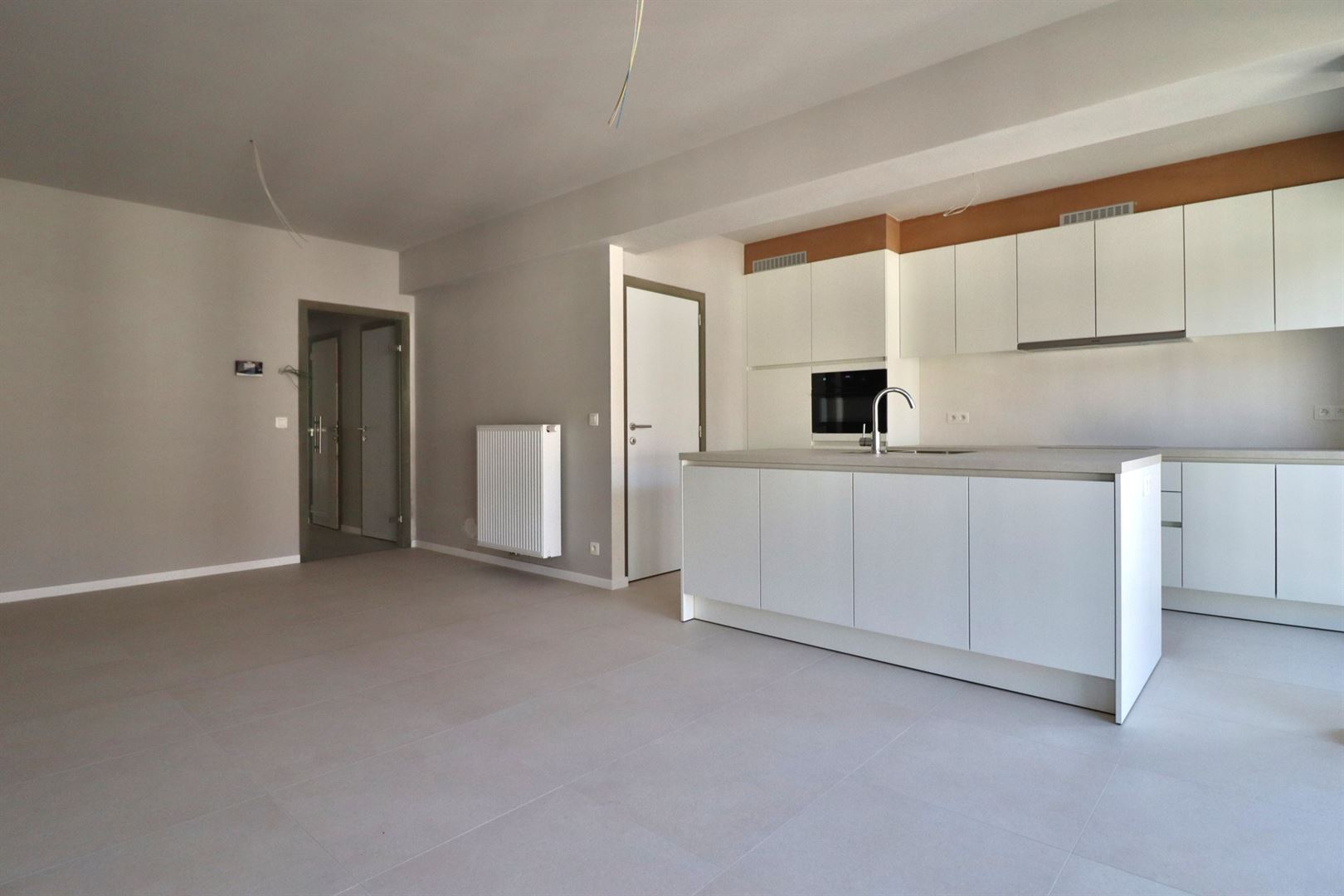 Volledig gerenoveerd appartement met twee slaapkamers - foto 5