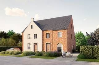 Te koop in Nazareth: 2 halfopen landelijke woningen aan het verlaagd BTW-tarief van 6%! Deze woningen combineren een authentieke uitstraling met een doordachte indeling en extra woonruimte dankzij de vaste trap naar de zolder. Je kiest zelf: volledig sleutel-op-de-deur wonen of een wind- &amp; waterdichte woning met afwerkingen volledig naar jouw smaak. Een unieke kans om landelijk te wonen met modern comfort en charme!<br />Beide woningen omvatten op het gelijkvloers een inkomhal, een lichtrijke leefruimte met open keuken en een apart toilet. Boven zijn er 3 slaapkamers, een badkamer met douche en bad en een apart toilet . Beide woningen hebben een zolder, bereikbaar via een vaste trap, die kan dienen als polyvalente ruimte of opslag.<br />Neem vandaag nog contact op voor meer info of een bezoek ter plaatse!