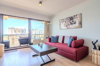 Deze instapklare studio is gelegen op de vijfde verdieping van de residentie "Hypos ll", langs de Troonstraat te Mariakerke - Oostende. Dit...