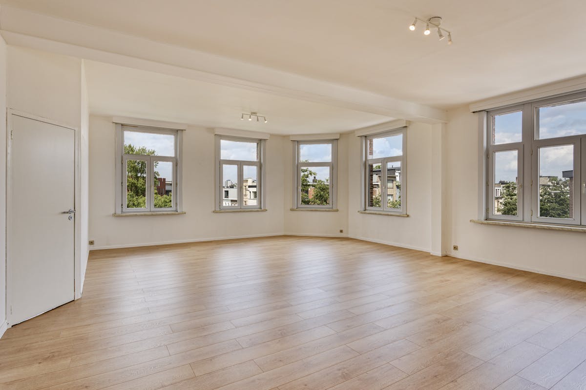 Lichtrijk appartement met 3 slaapkamers te koop in Antwerpen - foto 1