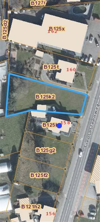 <p><span>Dit prachtige stuk bouwgrond in Glabbeek biedt een unieke kans om uw droomhuis te realiseren</span><span>. Met een royale grondoppervlakte van 1078m², heeft u meer dan genoeg ruimte voor een ruime woning, evenals een prachtige tuin. De bewoonbare oppervlakte van 157m² biedt voldoende mogelijkheden voor een comfortabele en moderne inrichting.</span></p><p><span> </span></p><p><span>Gelegen in een rustige en groene omgeving, geniet u hier van de perfecte balans tussen natuur en nabijheid van voorzieningen. De centrale ligging in Glabbeek zorgt ervoor dat u snel toegang heeft tot scholen, winkels en openbaar vervoer.</span></p><p><span> </span></p><p><span>Dit perceel beschikt over geen bestaande constructies, wat u de vrijheid geeft om uw woning geheel naar eigen wens te ontwerpen. Of u nu een modern architecturaal meesterwerk of een charmante landelijke woning wenst, de mogelijkheden zijn eindeloos.</span></p><p><span> </span></p><p><span>Mis deze kans niet om te investeren in een waardevolle locatie waar uw toekomstdromen werkelijkheid kunnen worden. Neem vandaag nog contact op voor meer informatie en ontdek de potentie van dit unieke perceel in Glabbeek.</span></p><p><span> </span></p><p><span>Voor meer info of vrijblijvende afspraak, bel 0487/66 33 60 of mail ronnystorms@janssenenjanssen.be</span></p>