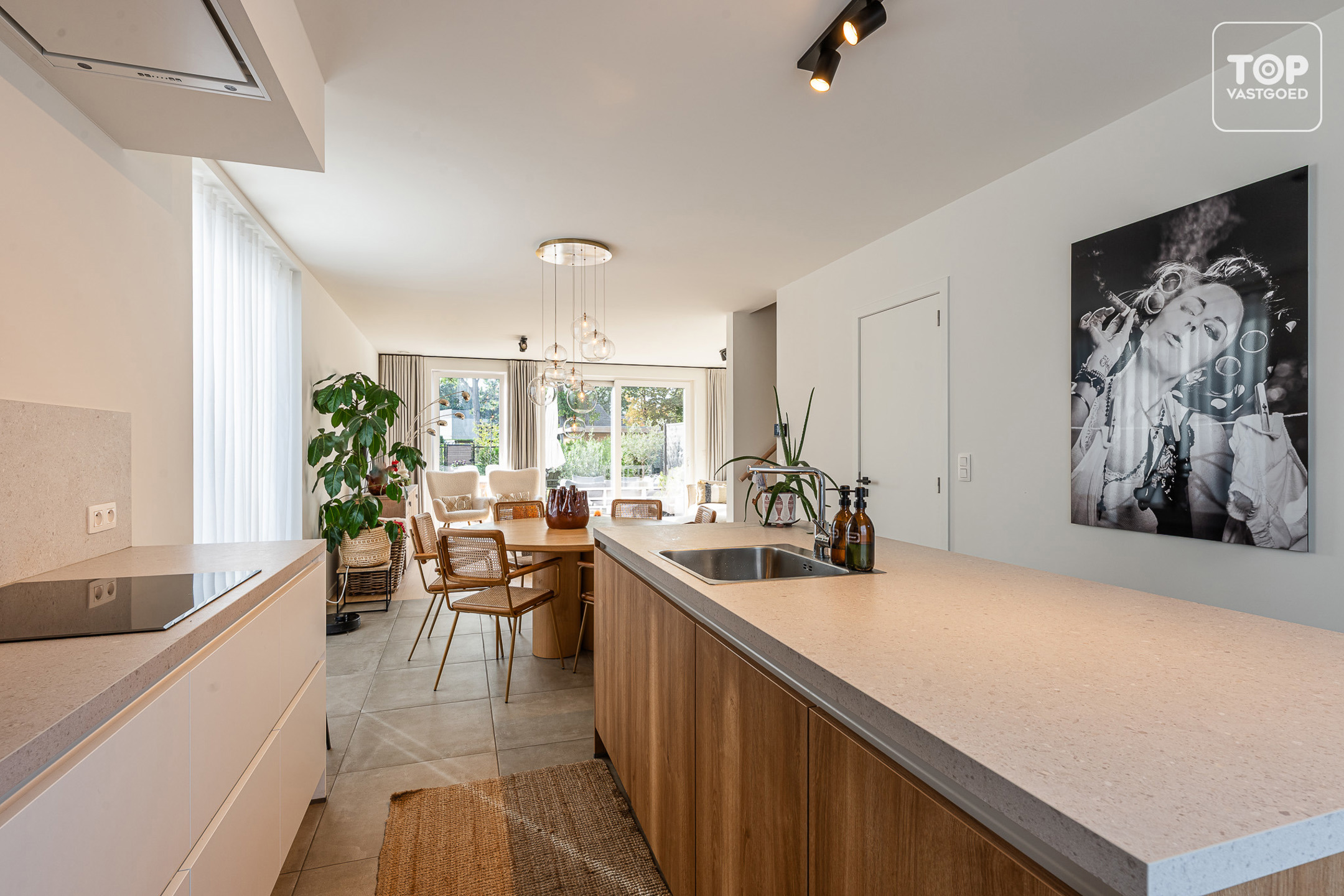 Nieuwbouwwoning met 4 slaapkamers, tuin en carport - foto 5