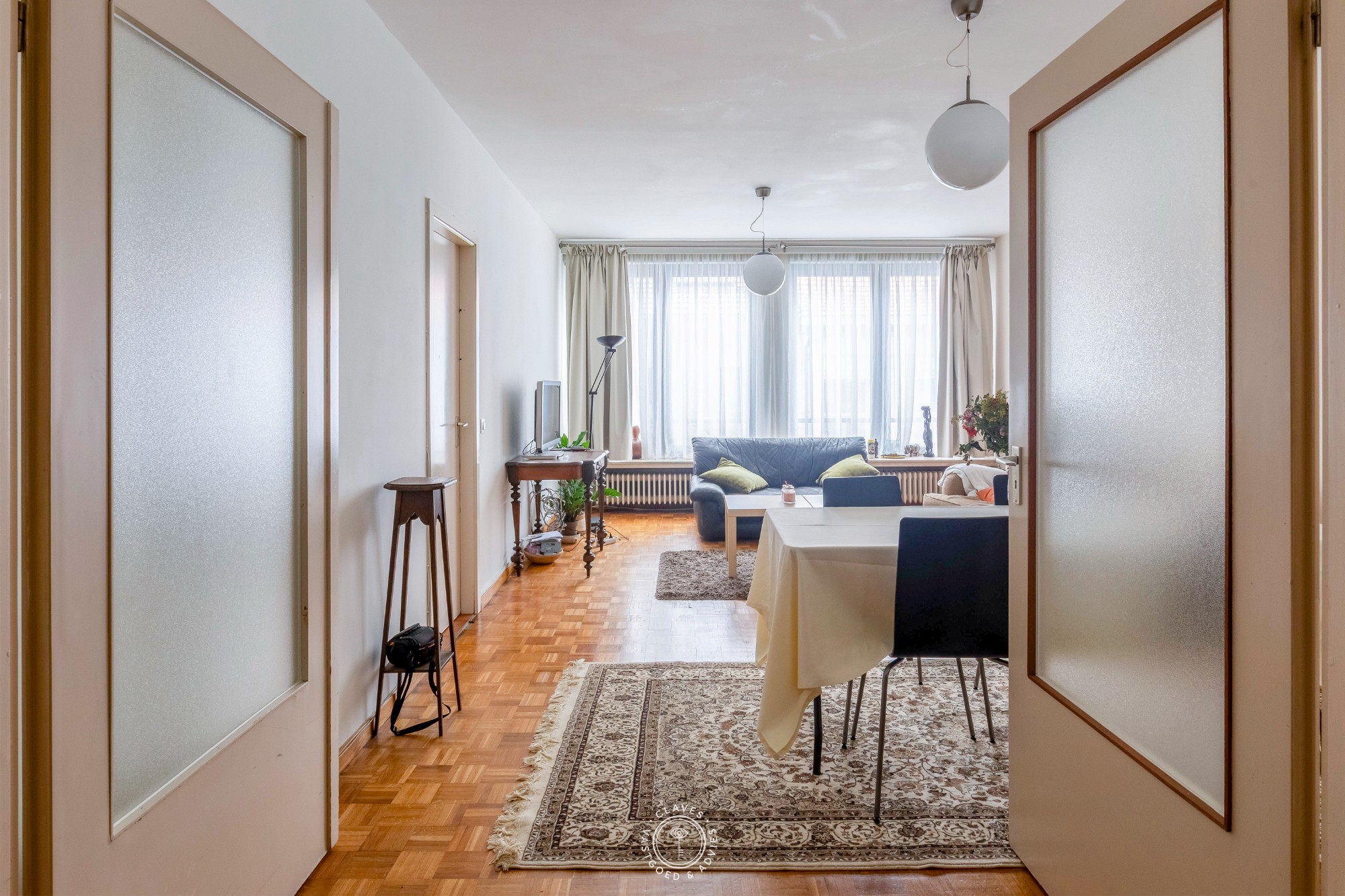 Appartement met 2 slaapkamers nabij Stationsstraat - foto 2