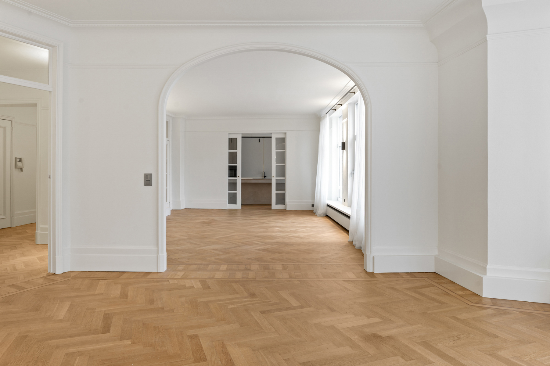 Luxueus gerenoveerd 2 slpk appartement in Art Deco-gebouw - foto 3