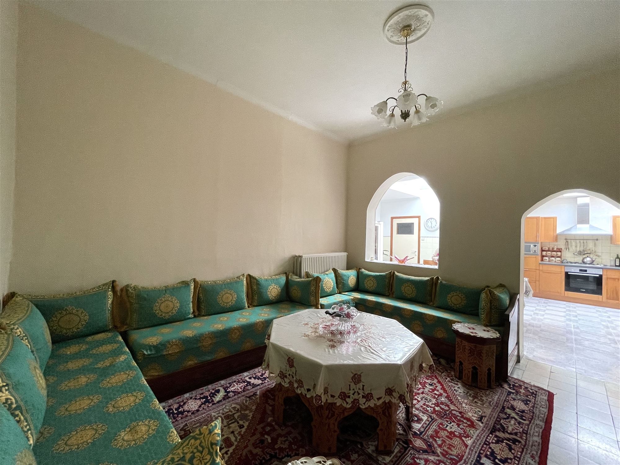 Ruime gezinswoning in charmante wijk - foto 5