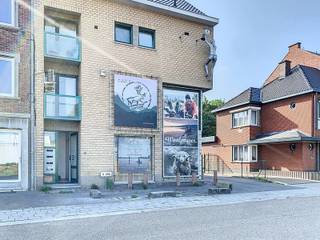 Instapklaar appartement te huur op centrale locatie in Hasselt!Dit volledig gerenoveerde appartement van ca. 50 m² is gelegen op een uitstekende...