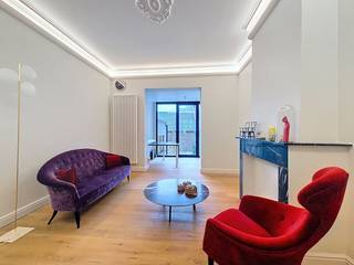 Ces magnifiques espaces de bureaux à louer sont situés dans un petit centre d'affaires très caractéristique de Gand. Les hauts plafonds et le...