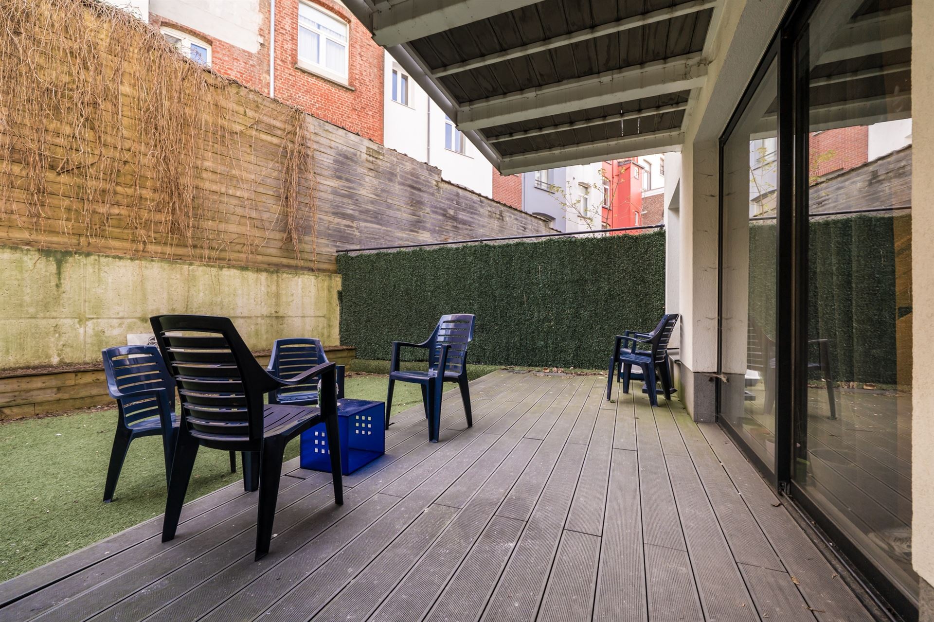 Prachtig, recent 3 slaapkamer duplex appartement met private tuin van 50m² - foto 2