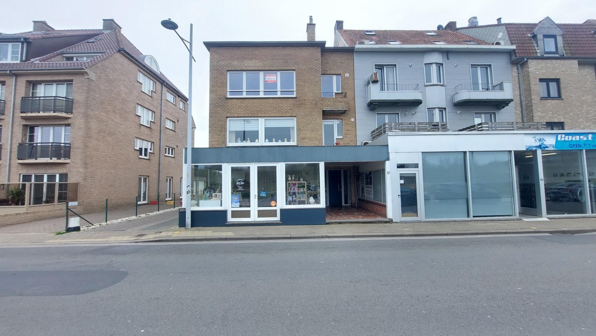 Ruim appartement met 2 slaapkamers in centrum Bredene Duinen - photo 2