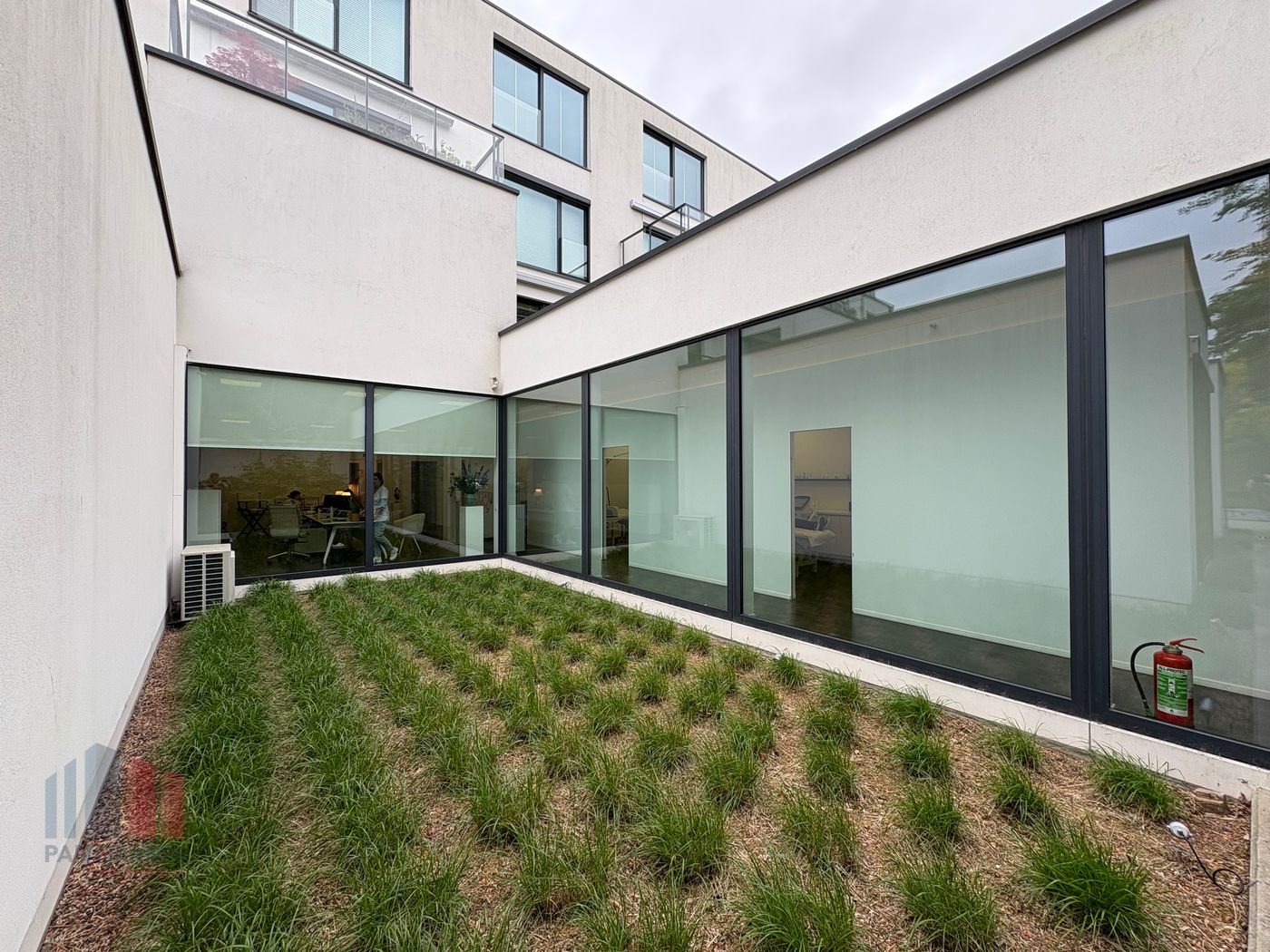 300 m² modern en instapklaar kantoor aan de Coupure te Gent! - photo 5