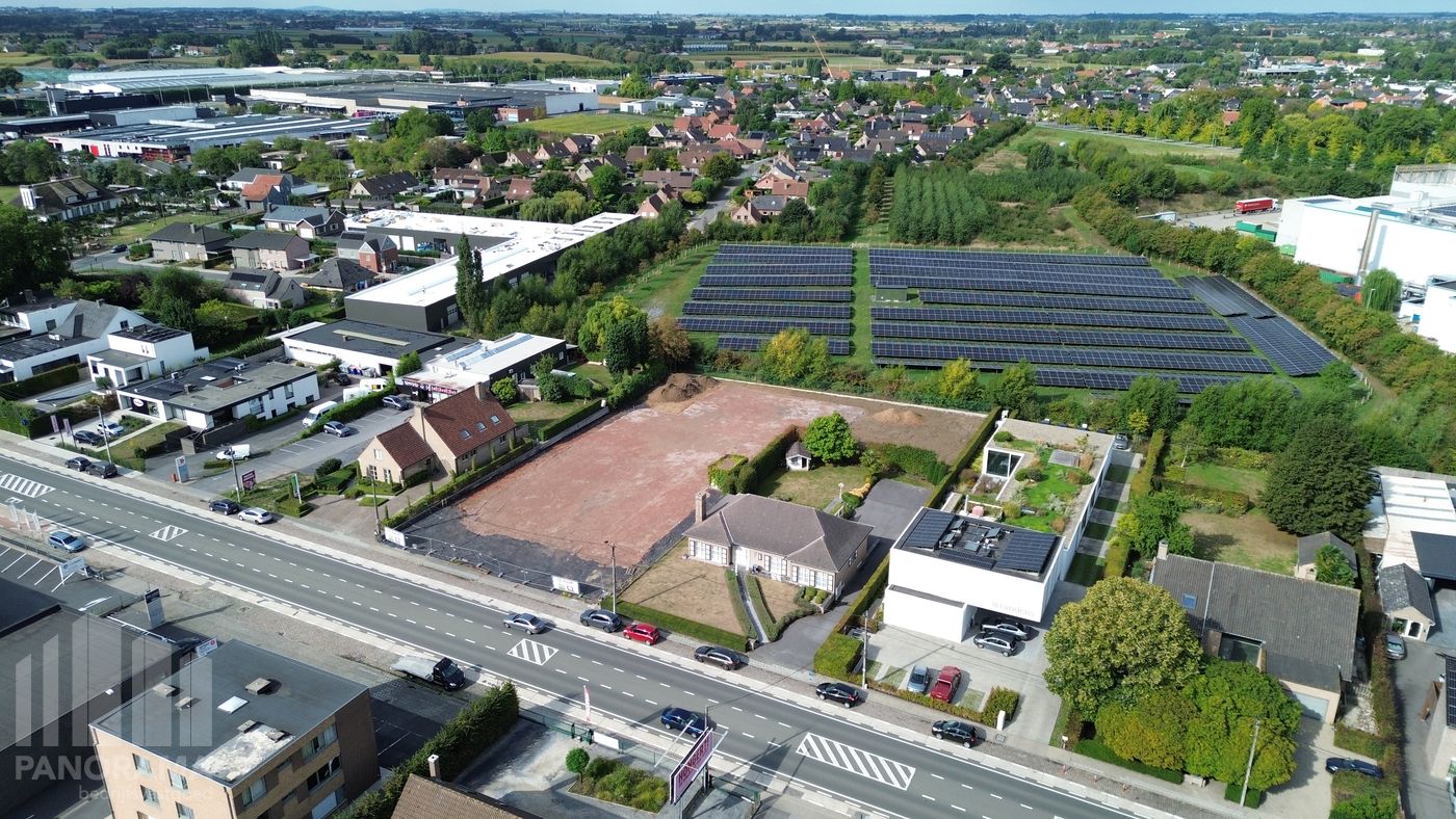 COMMERCIËLE RUIMTE VAN 861 m² MET UITSTEKENDE VISIBILITEIT - foto 5
