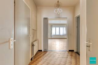 Op een goede locatie te Strombeek-Bever (Grimbergen), aan het Otto de Mentockplein, bevindt zich dit appartementsgebouw.Het gebouw omvat vier...