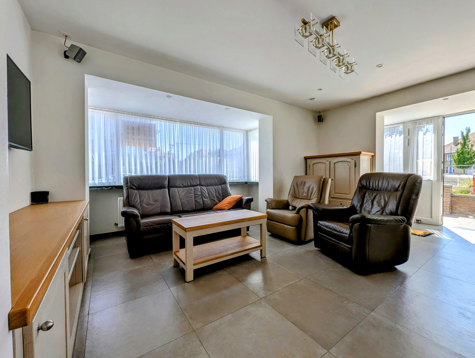 Instapklare parel in Koksijde-Bad met garage, nieuwe keuken en 4 slaapkamers! - foto 5