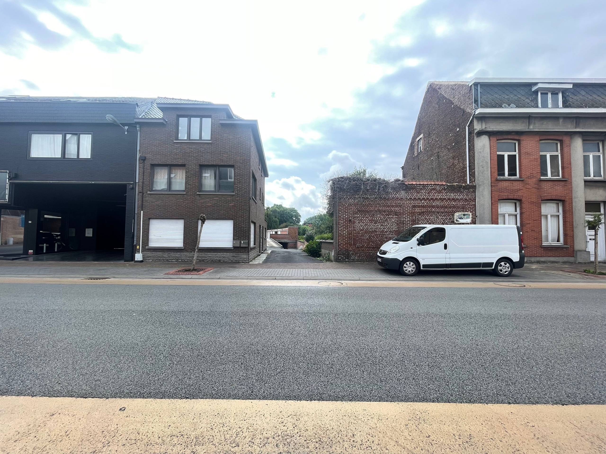 Menen: ruime garage te koop nabij het centrum - foto 4