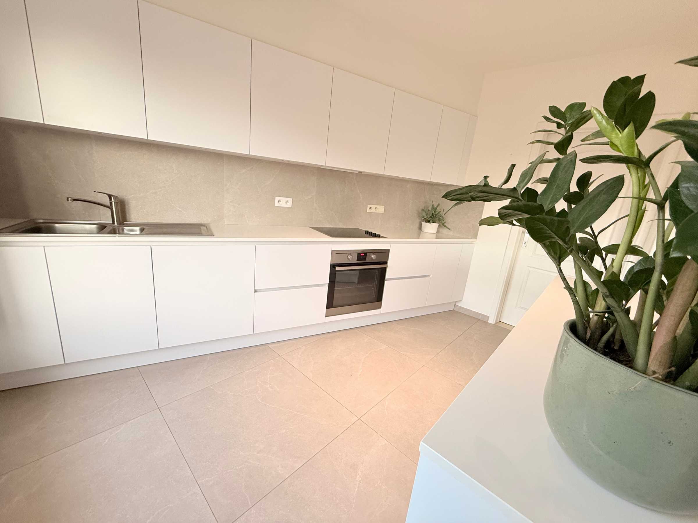 Apartment for sale in Sint-Niklaas with 3 bedrooms - photo 3