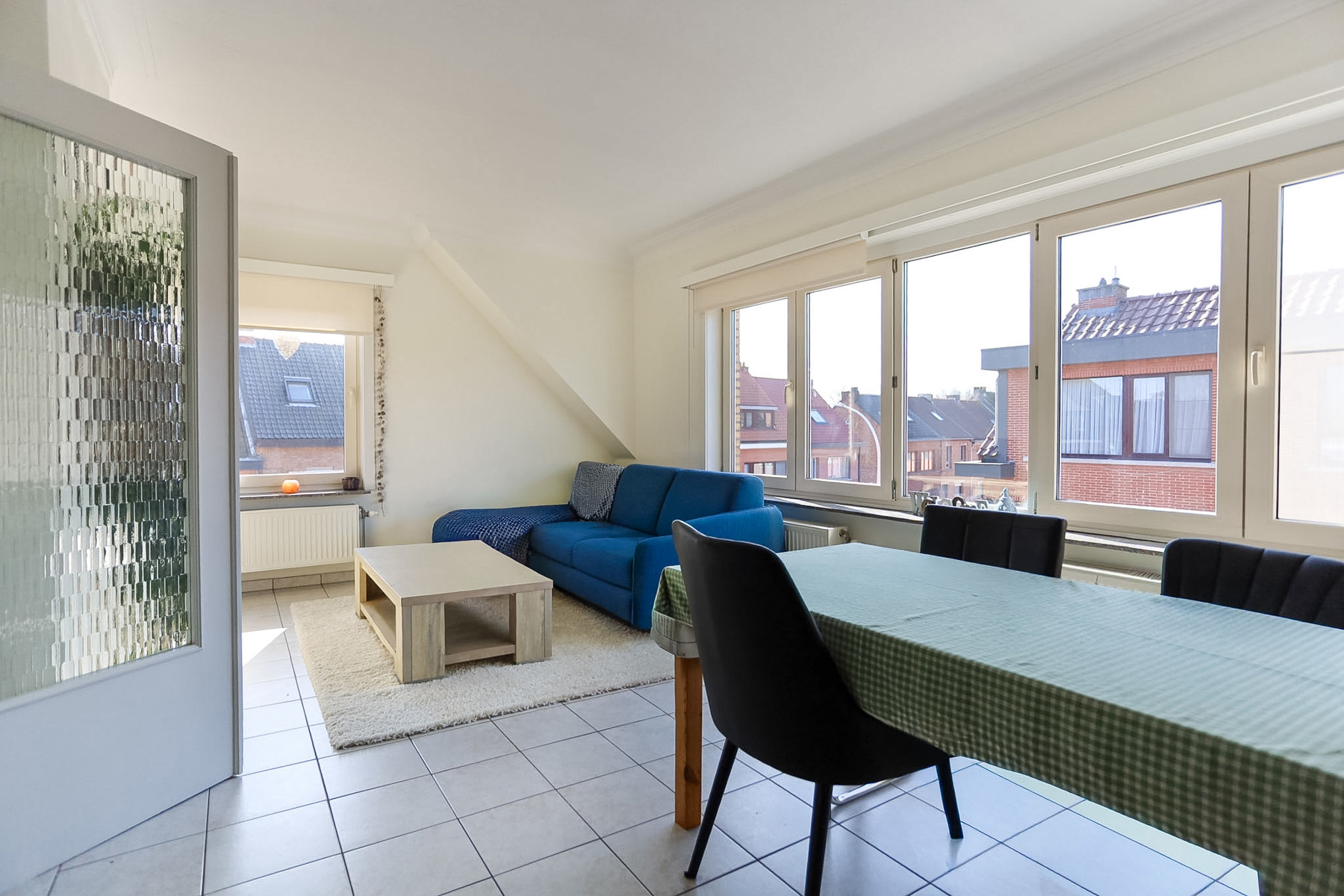 Opbrengsteigendom met 3 app en 3 garages - foto 4