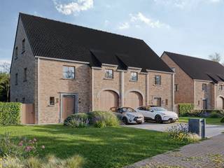 Deze uitzonderlijk ruime halfopen nieuwbouwwoning is uiterst centraal gelegen in Wingene, in de onmiddellijke nabijheid van winkels, scholen, het sportpark en belangrijke uitvalswegen. Dankzij het royaal perceel van 727 m² en de grote bewoonbare oppervlakte is deze woning ideaal voor gezinnen die op zoek zijn naar ruimte en comfort.<br /><br />De woning beschikt over doordachte indeling als volgt: inkomhal met gastentoilet en vestiaire, lichtrijke leefruimte met zit-en eethoek, open, geïnstalleerde keuken en aansluitende garage met ruimte voor wasplaats, fietsen en een wagen. Op de eerste verdieping zijn er 3 slaapkamers, waarvan 1 met ruime dressing, nachthal, toilet en badkamer met ligbad, inloopdouche en dubbele lavabo met meubel. De tweede verdieping is toegankelijk met vaste trap en kan verder afgewerkt worden naar keuze, mogelijkheid tot het afwerken met een vierde en vijfde kamer met eigen badkamer (reeds plannen en offerte beschikbaar). Bovendien is er boven de tweede verdieping nog een bergzolder toegankelijk met zolderluik.<br /><br />Naast de garage is er ook parkeermogelijkheid op de oprit.<br /><br />De woning wordt afgewerkt met onderhoudsvriendelijke en kwalitatieve materialen en voldoet aan de strengste huidige energienormen. De HOB is uitgerust met zonnepanelen, een warmtepomp, ventilatiesysteem en hoogwaardige isolatie, wat resulteert in een uiterst energiezuinige, comfortabele én ruime gezinswoning.<br /><br />Voor meer informatie of een vrijblijvende afspraak, aarzel niet en bel Michiel op het nummer 0473 255 533