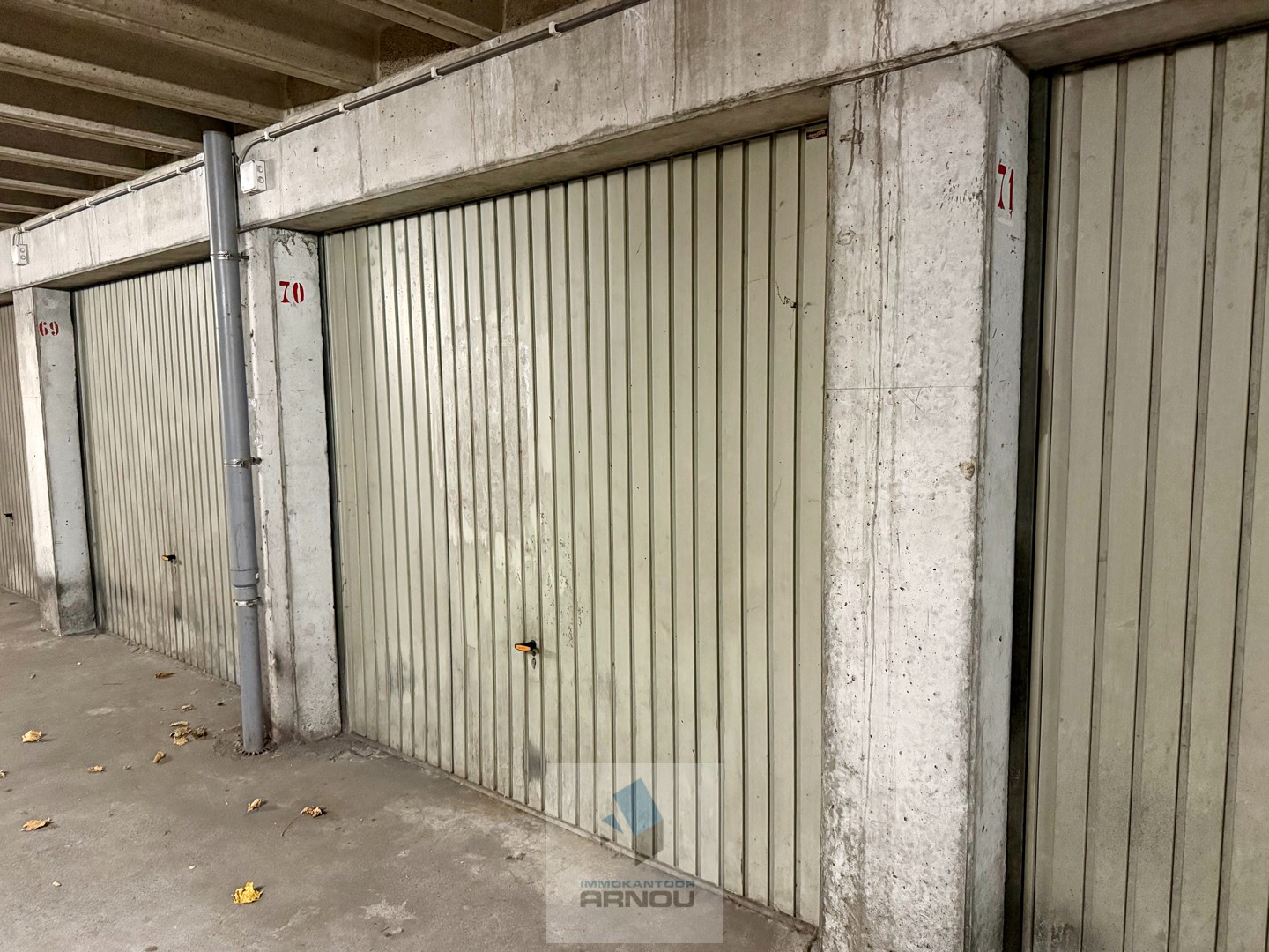 Ruime dubbele garagebox in het centrum Deinze – ca. 30 vkm - foto 2