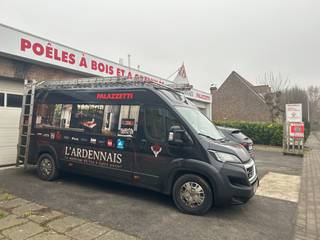 Komen: handelspand met atelier en bureel te koop * atelier +/- 300m² * showroom +/- 180m² met bureau * apart toilet * staanplaats voor 5 wagens * 3...