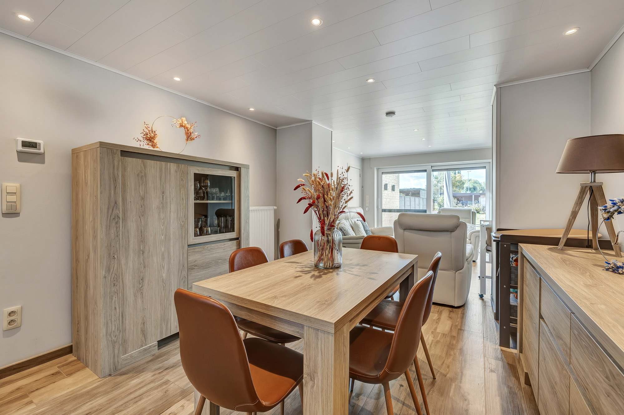 Gerenoveerde gezinswoning met 3 slaapkamers - foto 4