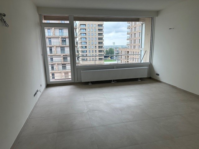 Volledig gerenoveerde, ongemeubelde studio op de 8e verdieping - Zeedijk Oostende - foto 2