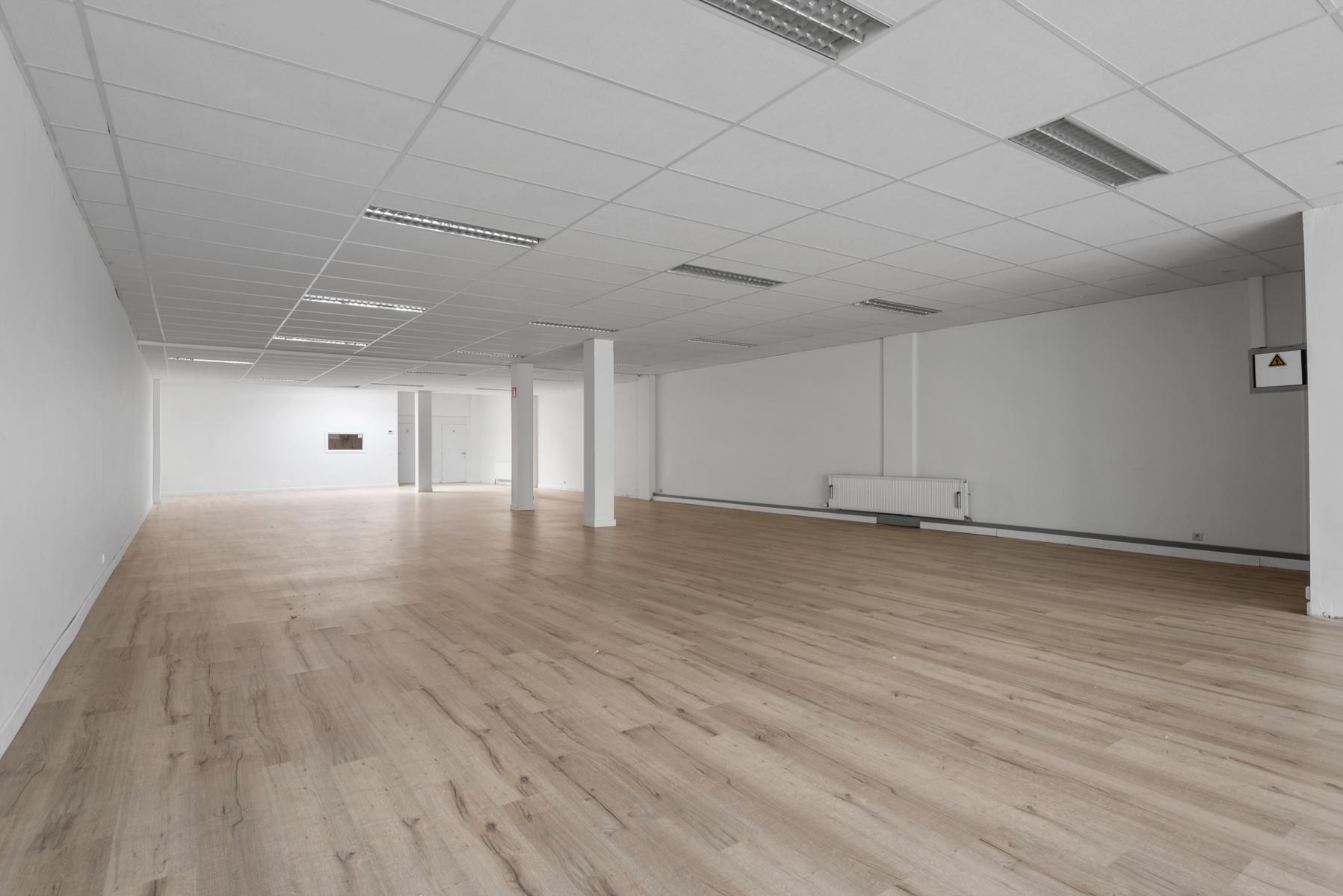 Commercial for sale in Mortsel - photo 5