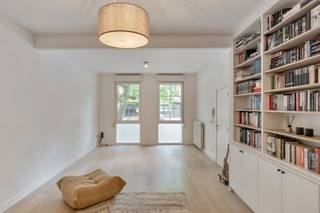 Lichtovergoten gezelligaard in bruisend BerchemWelkom in het hart van Oud-Berchem, waar het stadsleven net dat tikkeltje zachter aanvoelt. Deze buurt...