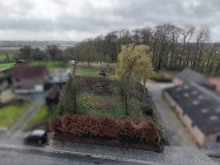Terrain à bâtir pour une construction individuelle, bénéficiant d'un emplacement magnifique. Le terrain se trouve à proximité immédiate des...