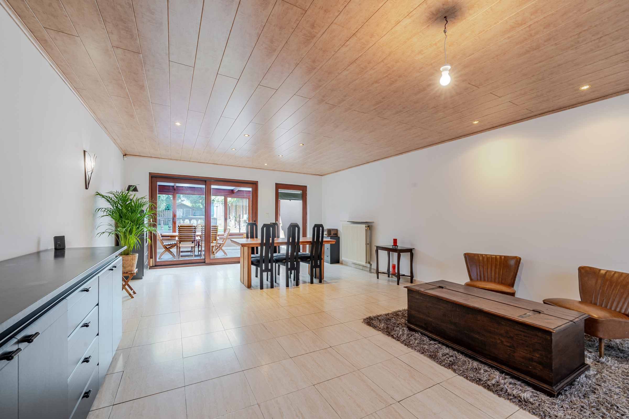 Woning met 3 slaapkamers garage tuin en zwembad - foto 4